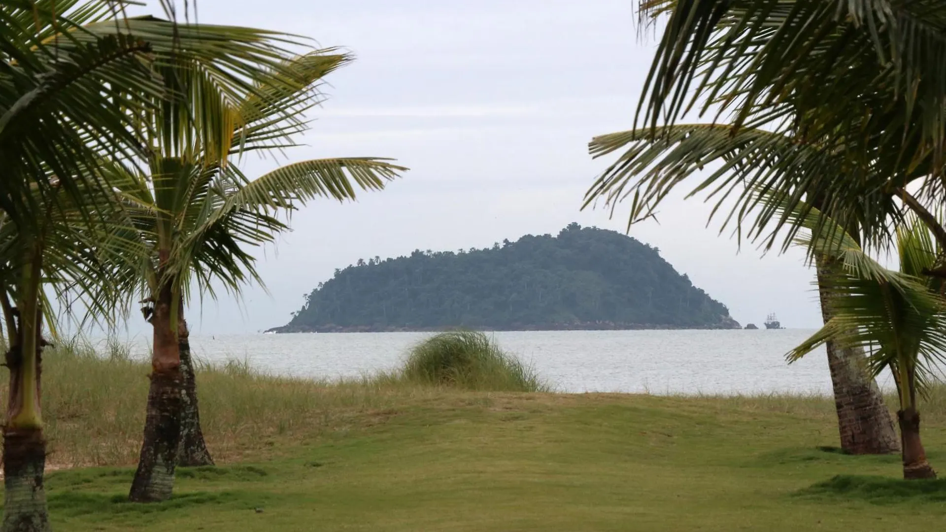 Curta Praia De Armacao - Casa Coqueiro Penha  0*, Penha (Santa Catarina) Brazil